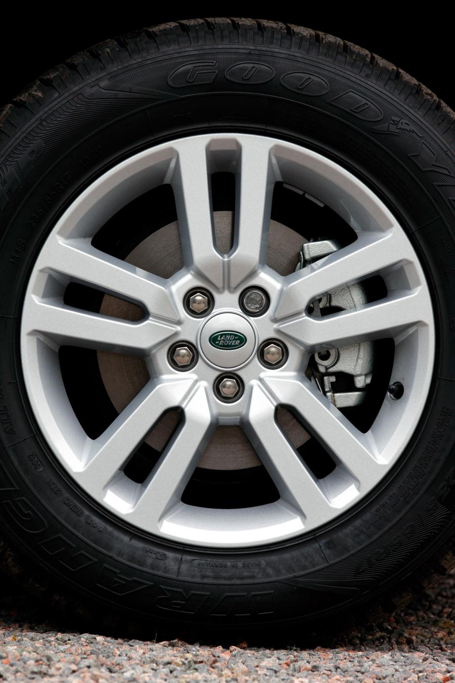  Land Rover Freelander 2 2013 года  (фото 17 из 58)
